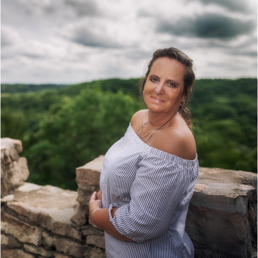 Meet your Posher, Laurie